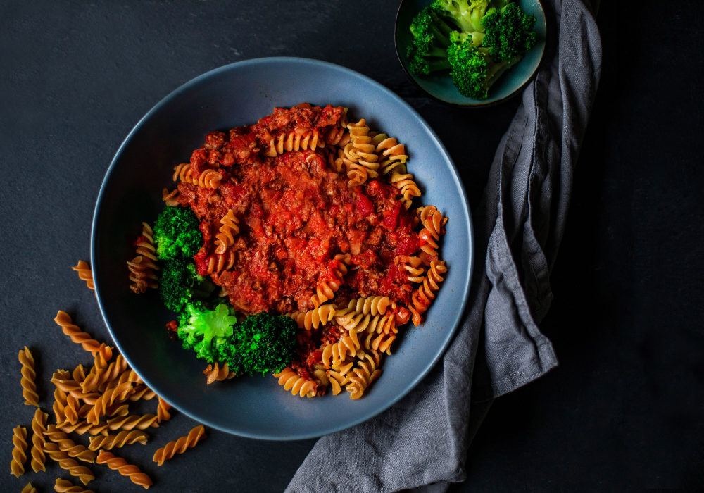 FR: Beef Bolognese with Lentil Fusilli