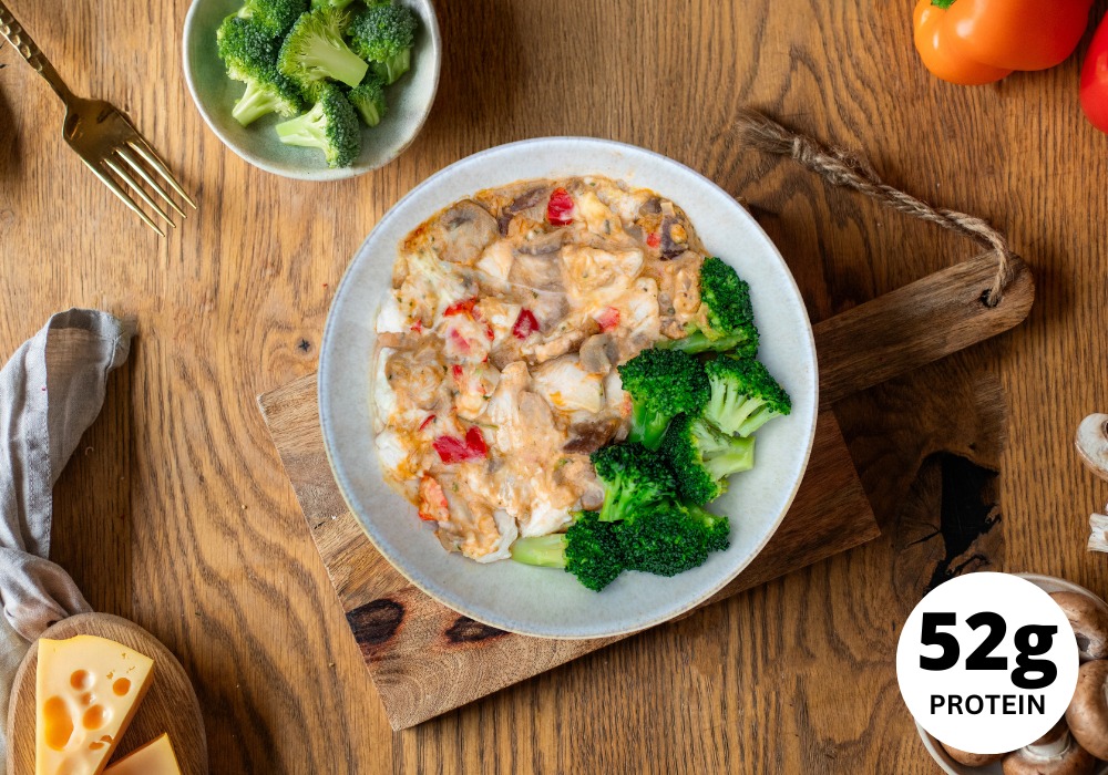 Chicken au gratin with cheese